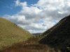 Between_two_hills_-_geograph.org.uk_-_1247621.jpg